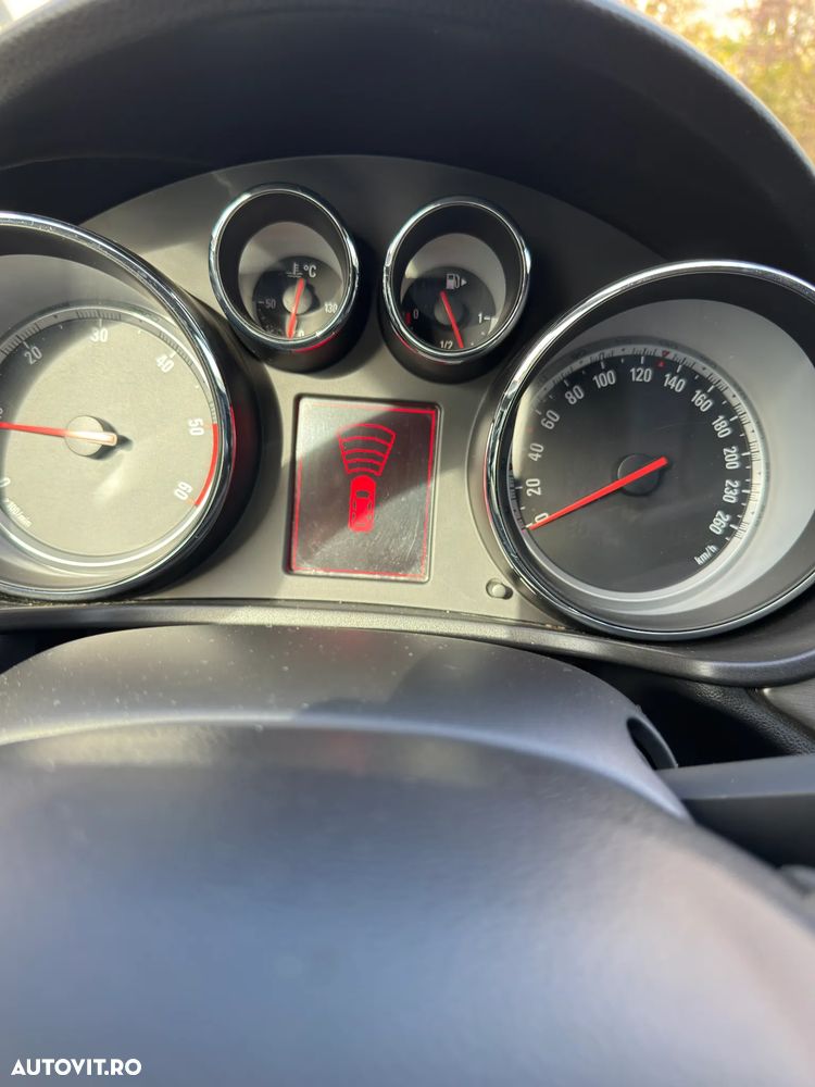 Opel Insignia 2.0 CDTI - 14