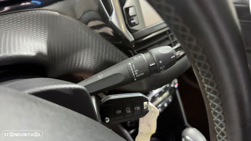 Peugeot 2008 PureTech 110 GPF Stop&Start EAT6 Crossway - 19