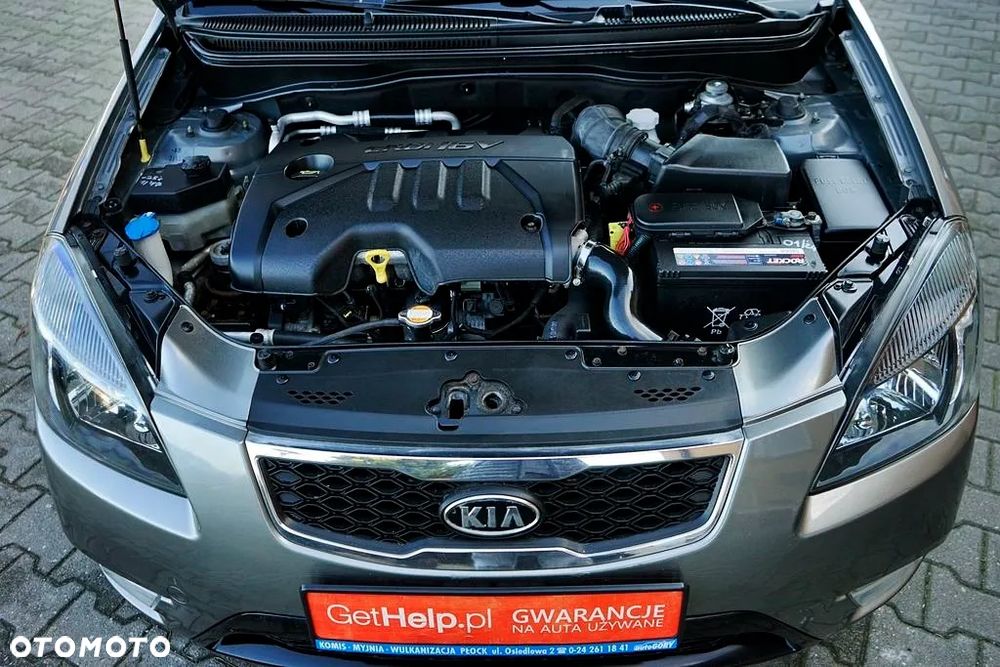 Kia Rio - 15