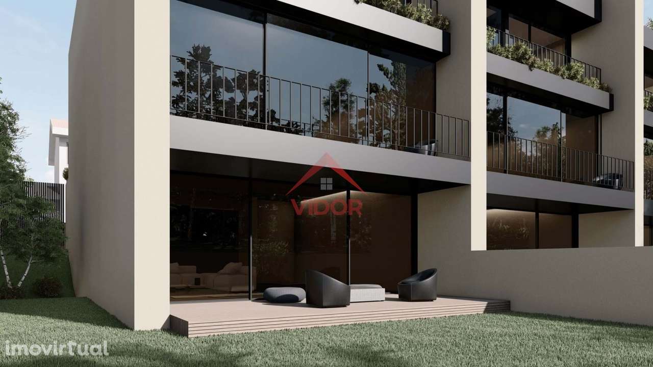 Moradia T3 com 3 Suites | Garagem 2 Carros | Classe A - Grande imagem: 3/13