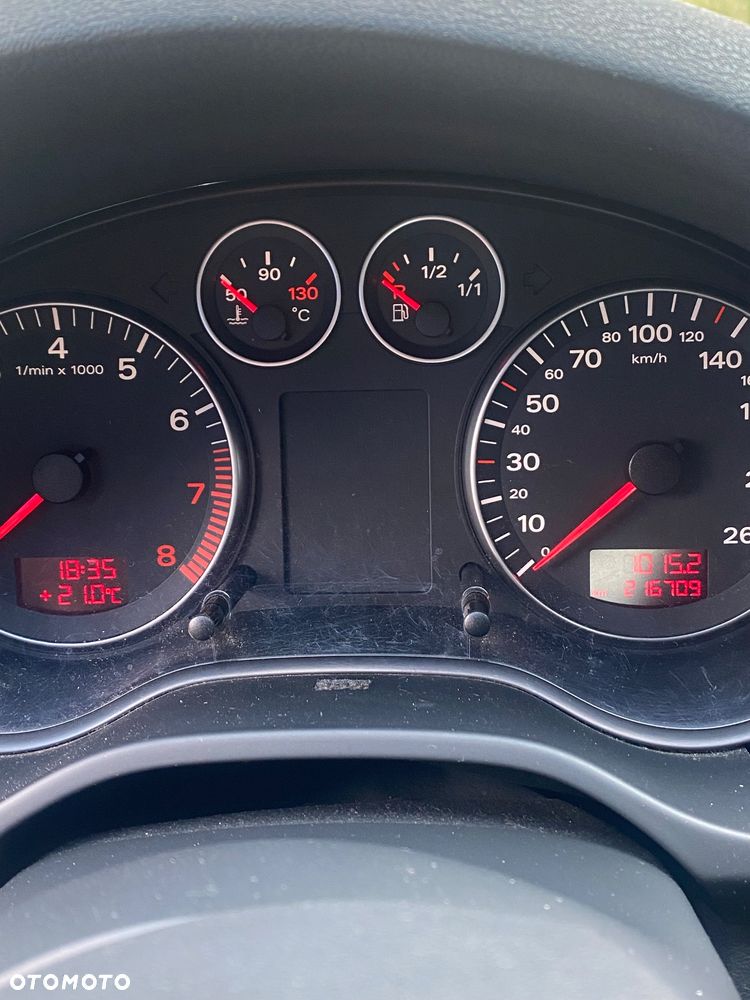 Audi A3 3-drzwiowe 1.6 Attraction - 10