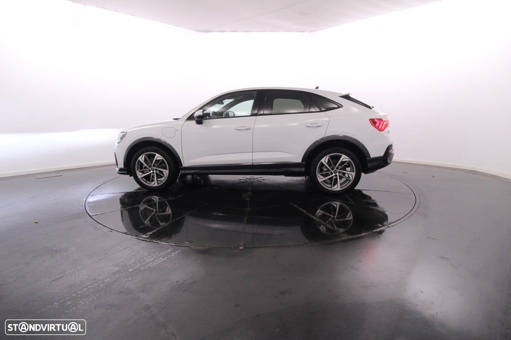 Audi Q3 Sportback 45 TFSIe S line S tronic - 3