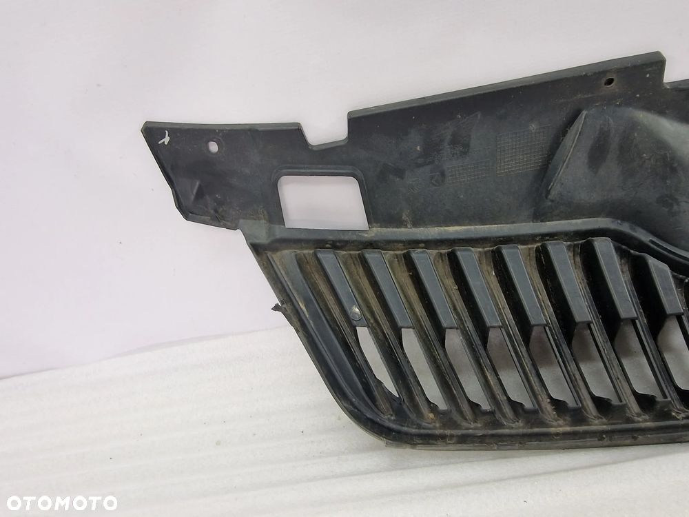 SKODA FABIA II LIFT 10- ATRAPA / GRILL PRZEDNI PRZÓD , NR 5J0853668B , NR AUKCJI GR189 - 9