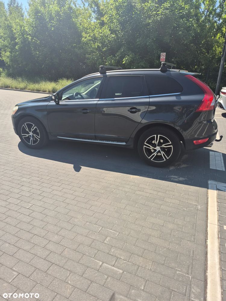 Volvo XC 60 2.4D AWD Momentum - 22