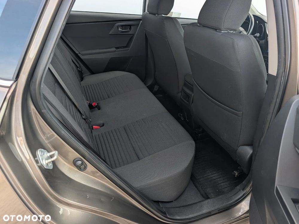 Toyota Auris 1.6 Comfort - 13