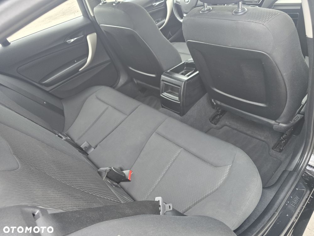 BMW Seria 1 116i - 20