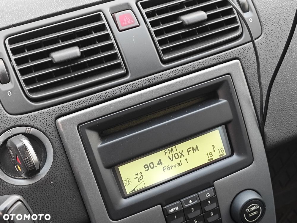 Volvo S40 2.4 Momentum - 11