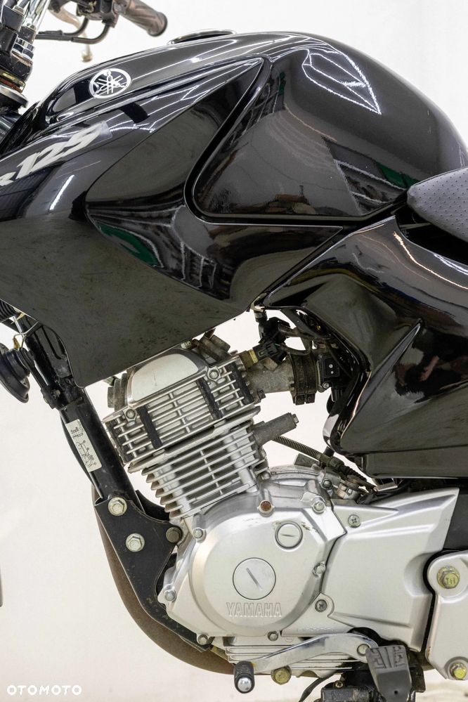 Yamaha YBR - 13