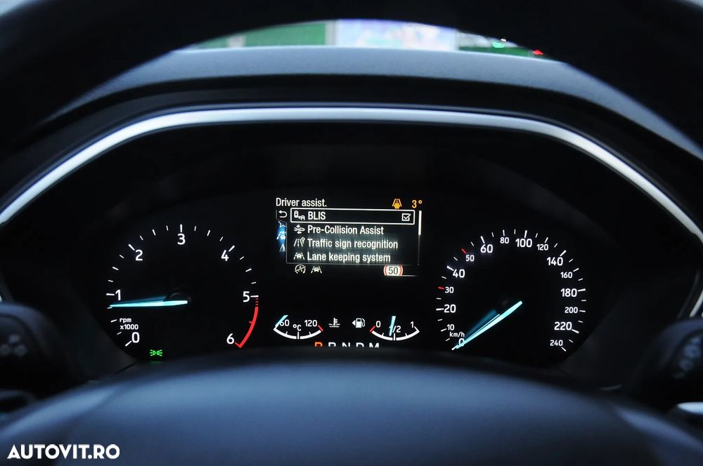 Ford Focus 1.5 TDCi Powershift Titanium - 18