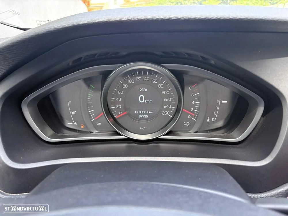 Volvo V40 1.5 T3 Sport Edition Plus Geartronic - 42