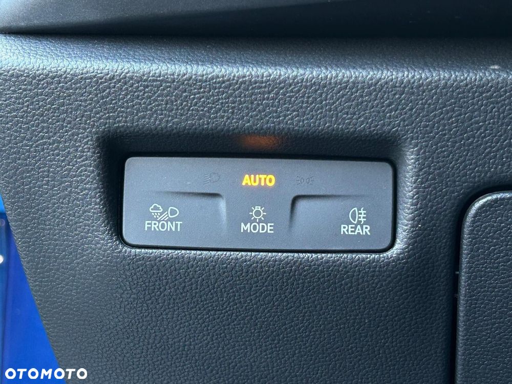 Skoda Superb 2.0 TDI SCR L&K DSG - 22