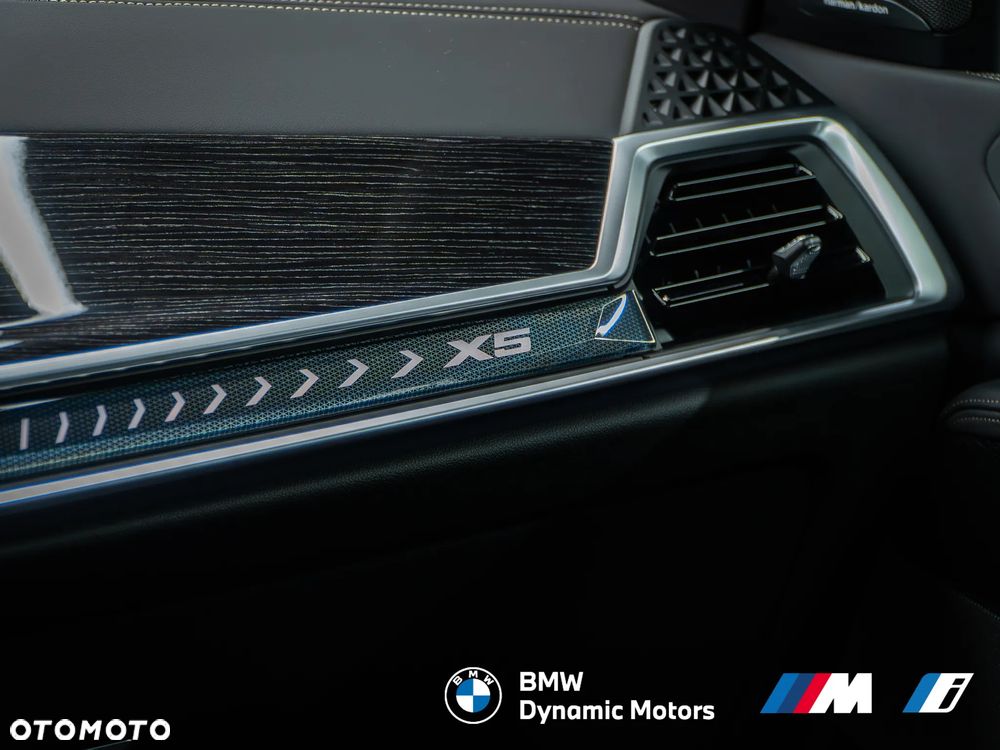 BMW X5 xDrive40i - 32