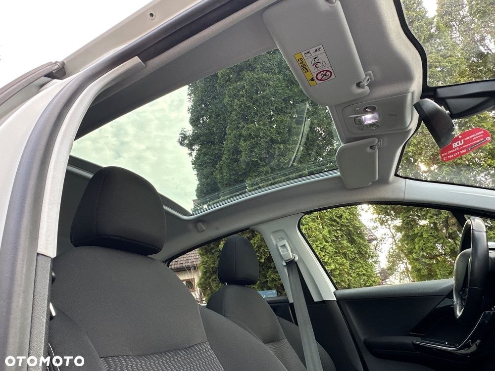 Peugeot 208 - 6