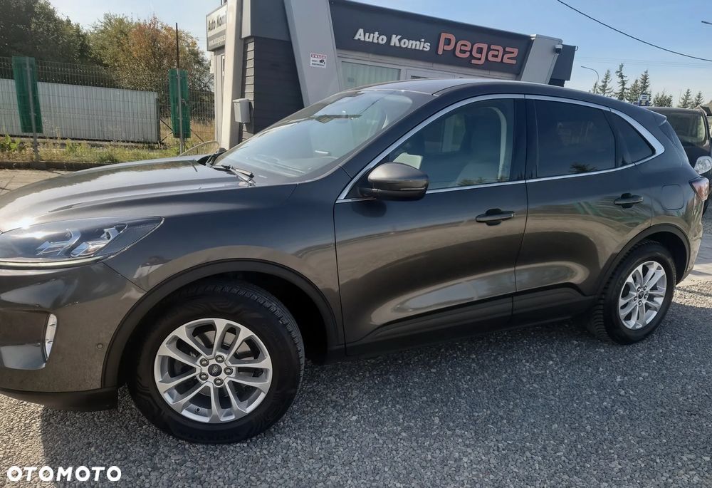 Ford Kuga 2.0 TDCi FWD Titanium - 13
