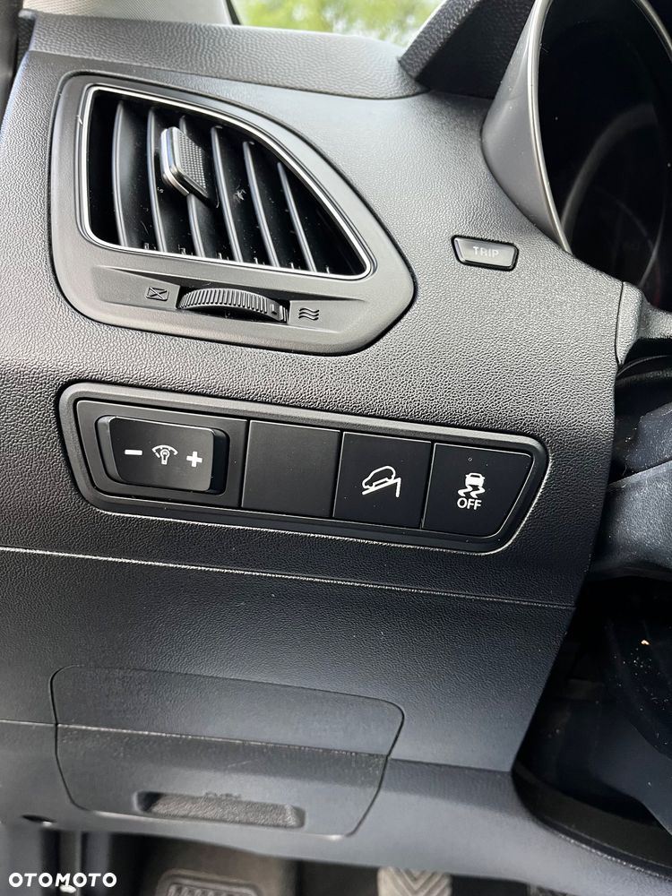 Hyundai ix35 - 12