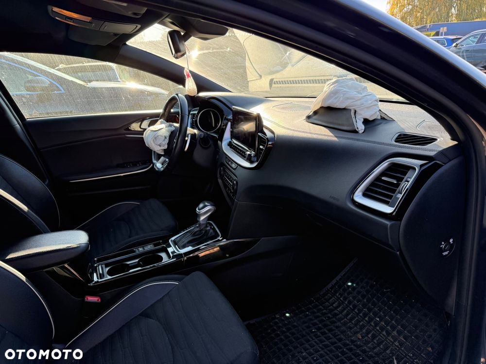Kia ProCeed 1.5 T-GDI GT Line DCT - 16