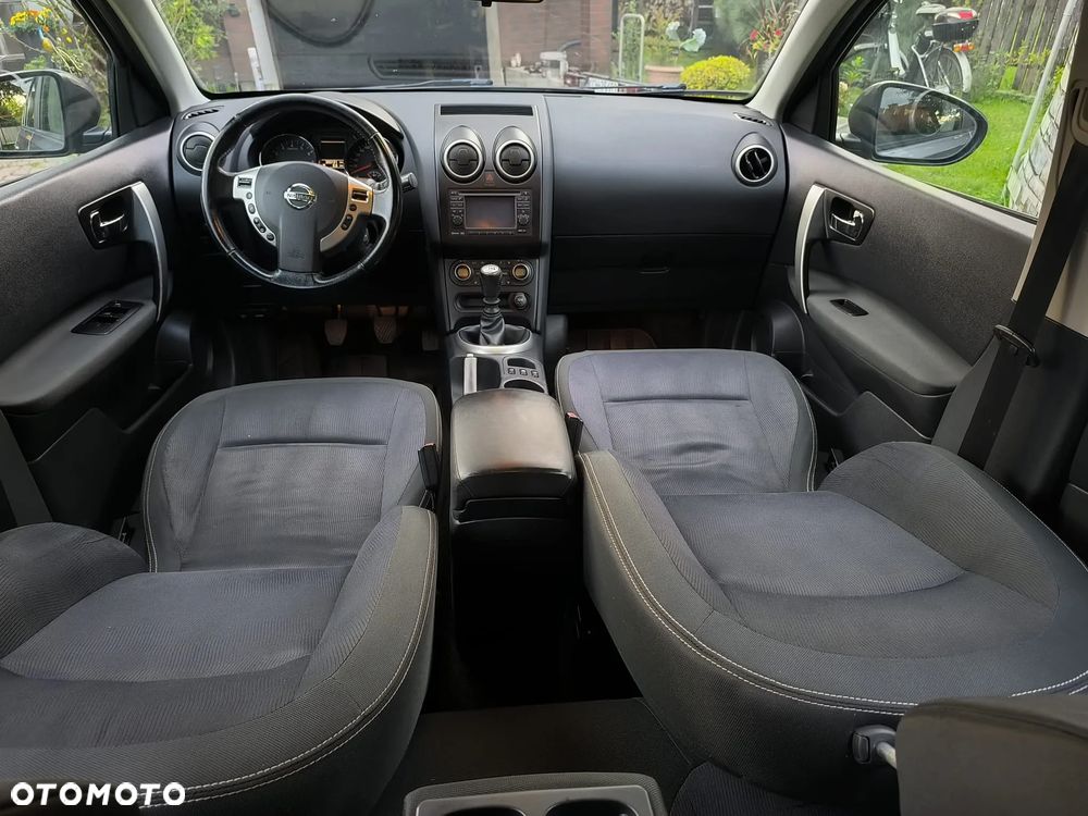 Nissan Qashqai - 14