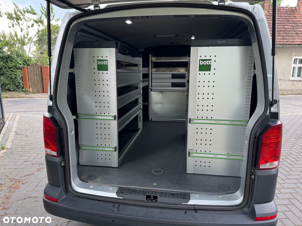 Volkswagen T6.1 Long 2.0 TDI Szafki Webasto fv 23% - 8