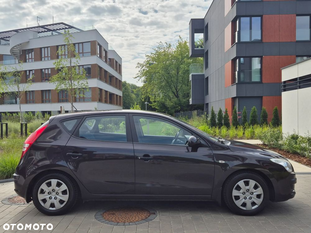 Hyundai i30 1.4 Comfort - 19