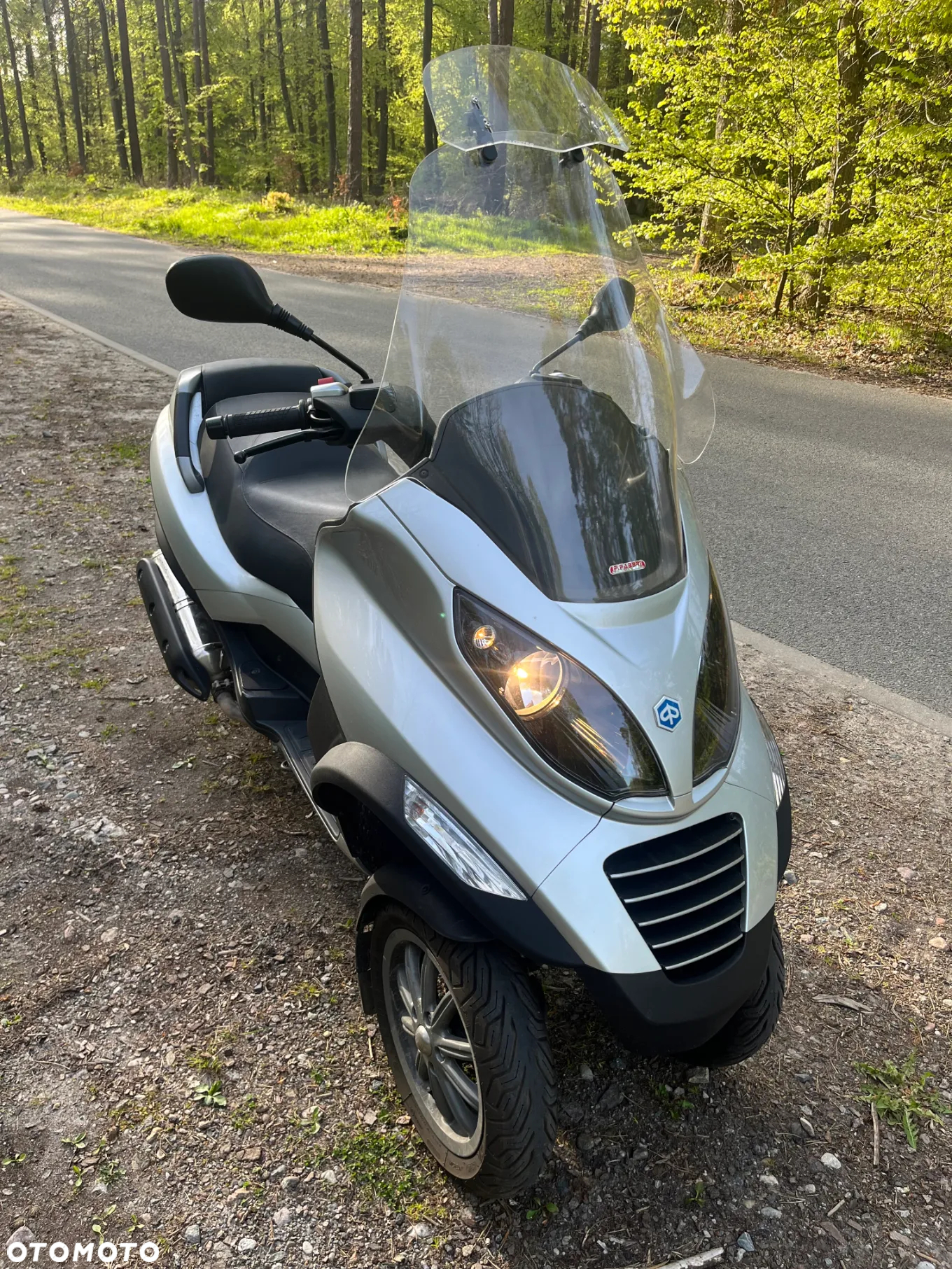 Piaggio MP-3 - 8