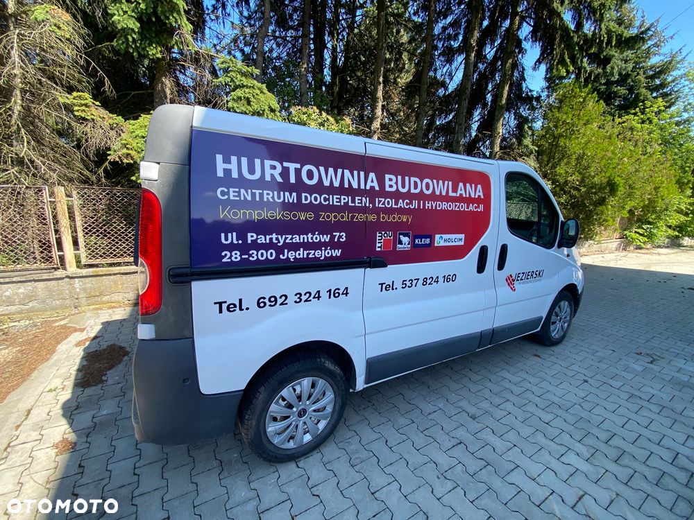 Opel Vivaro Trafic - 2