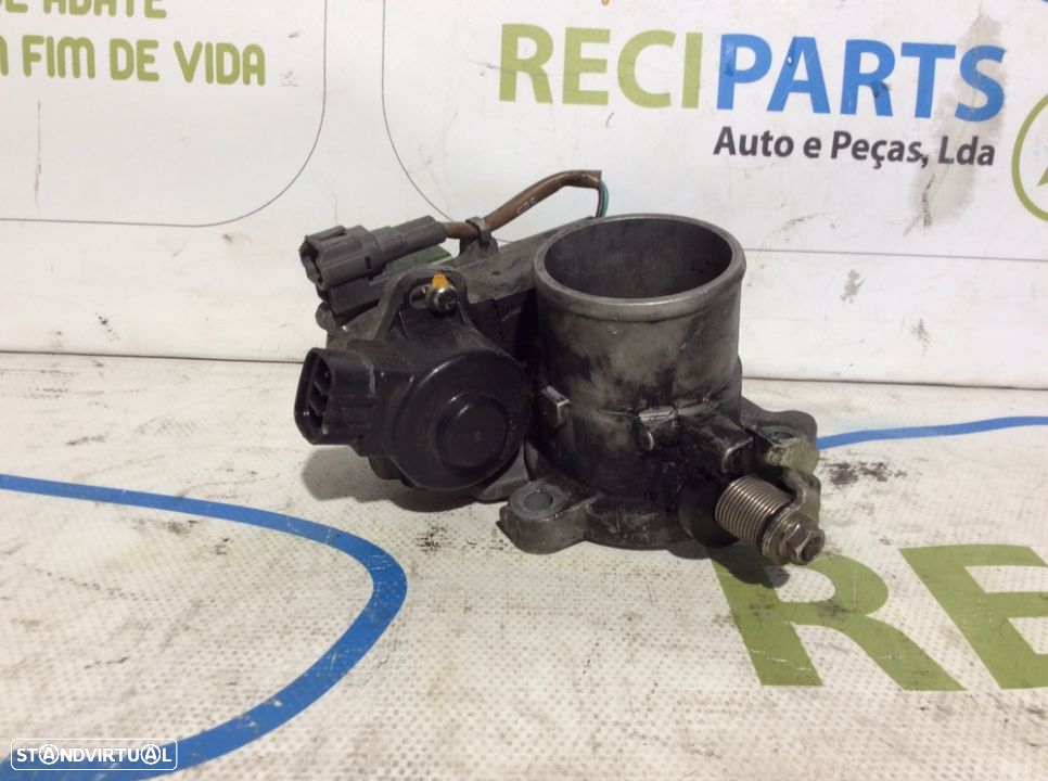 Corpo de borboleta Toyota Corolla E12 2.0 D4D - 3
