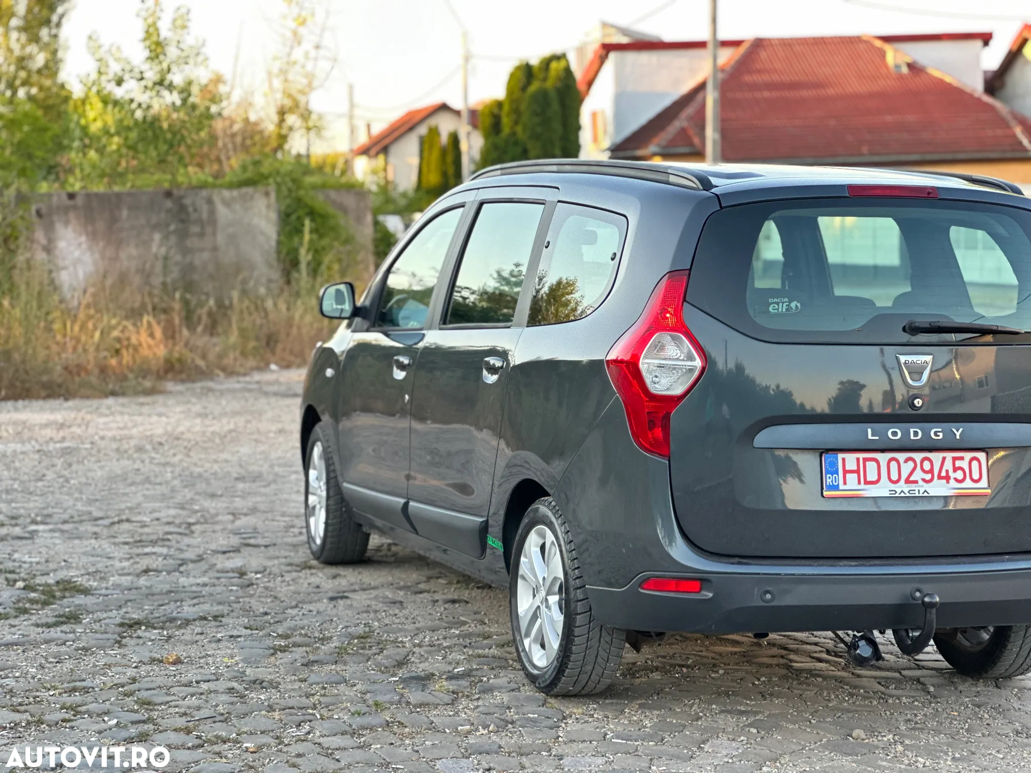 Dacia Lodgy 1.5 dCi 90 CP Laureate - 4