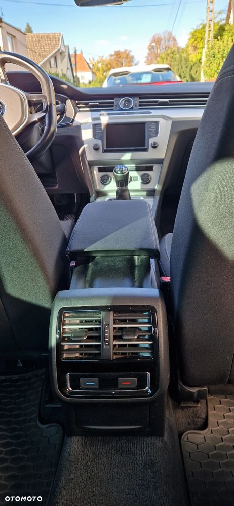 Volkswagen Passat 1.8 TSI BMT Comfortline - 6