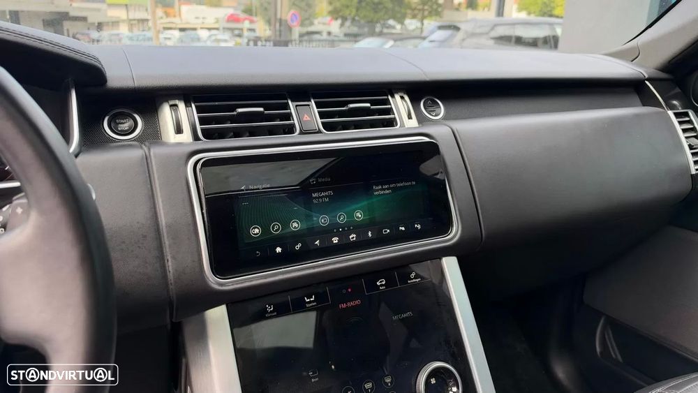 Land Rover Range Rover P400e Plug-in Vogue - 16