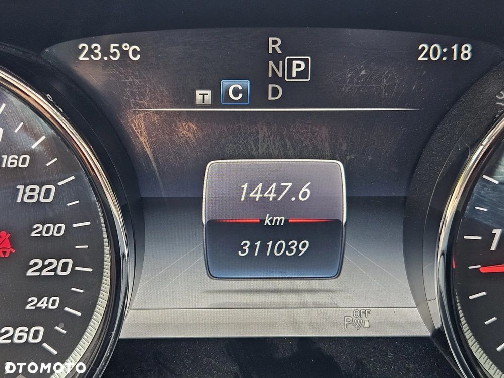 Mercedes-Benz Klasa E 200 d 9G-TRONIC - 26