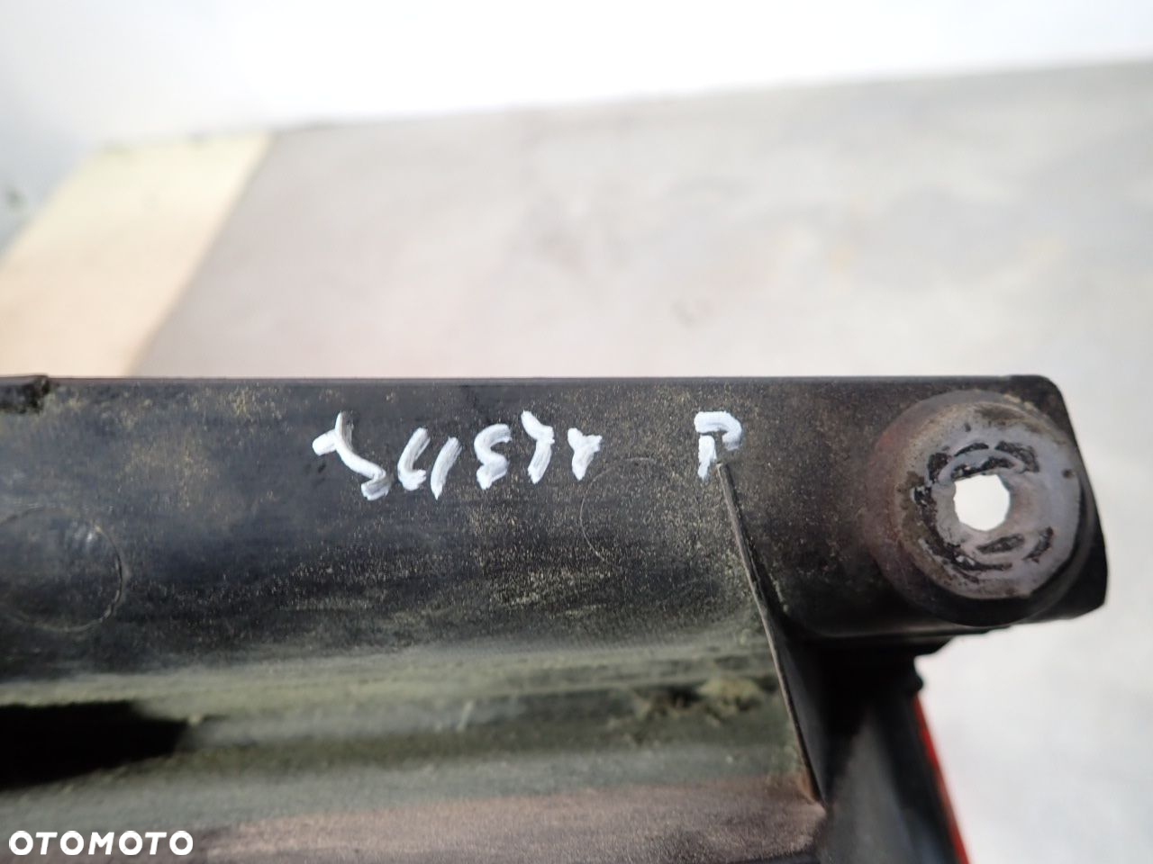 LAMPA PRAWA TYLNA SUBARU JUSTY III - 6