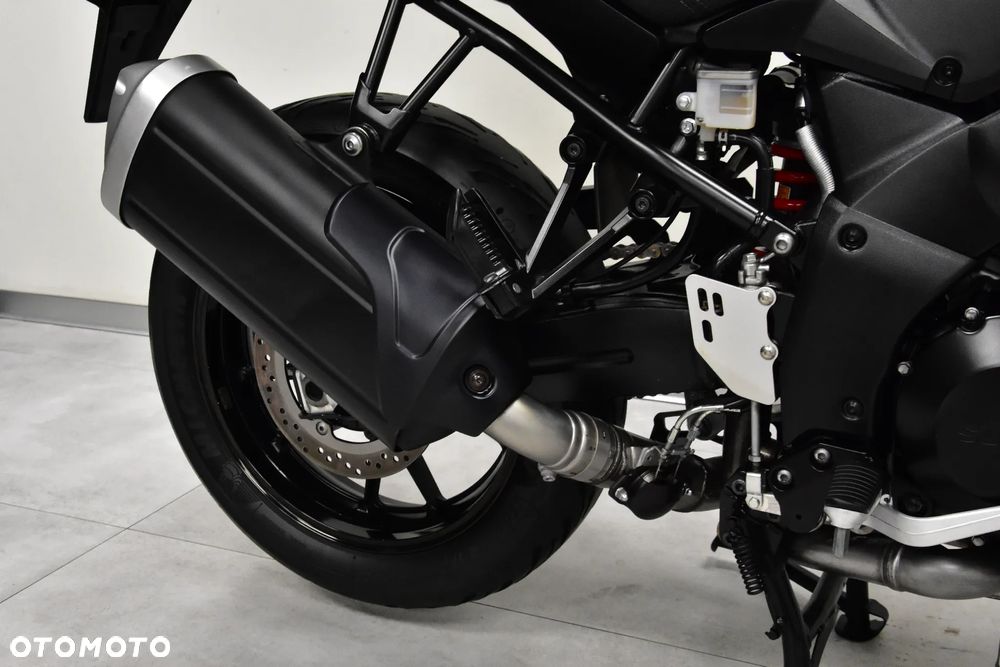Suzuki V-STROM - 33