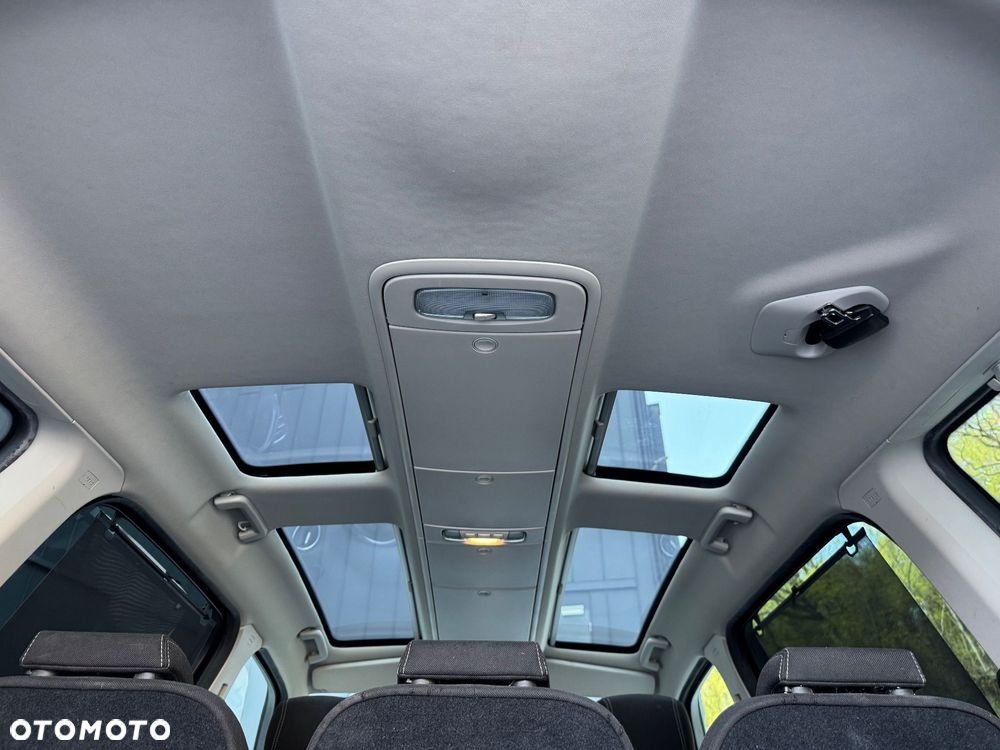 Ford Galaxy 2.0 TDCi Ambiente - 22