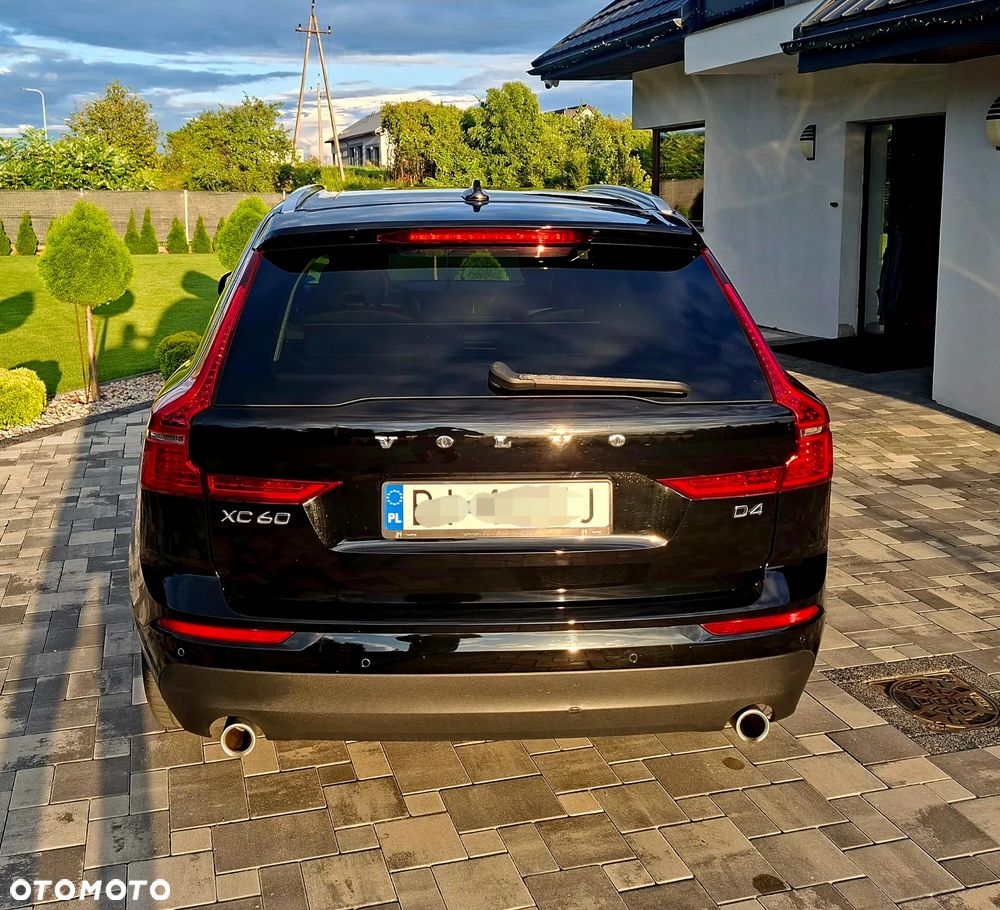 Volvo XC 60 D4 Momentum Pro - 9