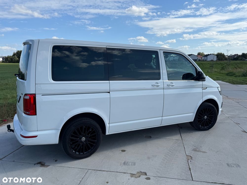 Volkswagen Multivan - 20