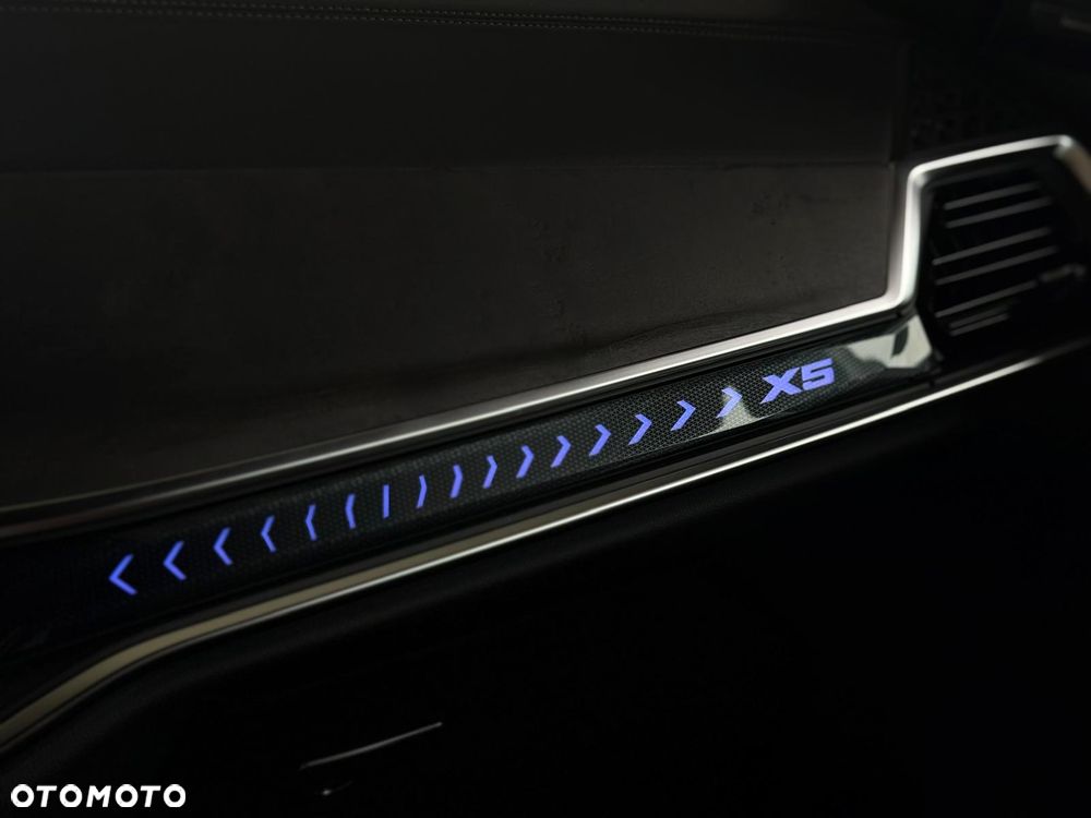 BMW X5 xDrive40d mHEV - 22