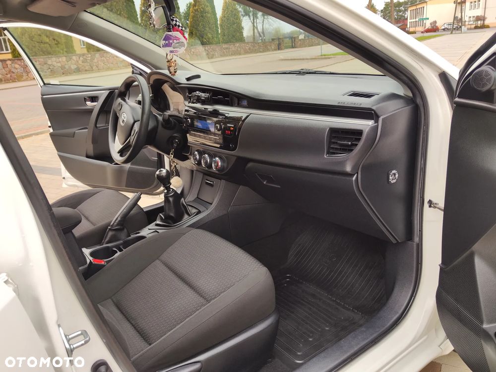 Toyota Corolla 1.6 Comfort - 38