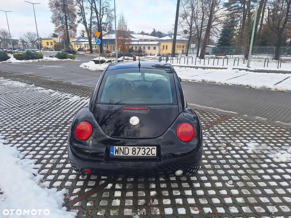 Volkswagen New Beetle - 5