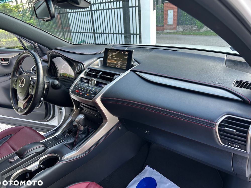 Lexus NX 200t F Sport AWD - 27