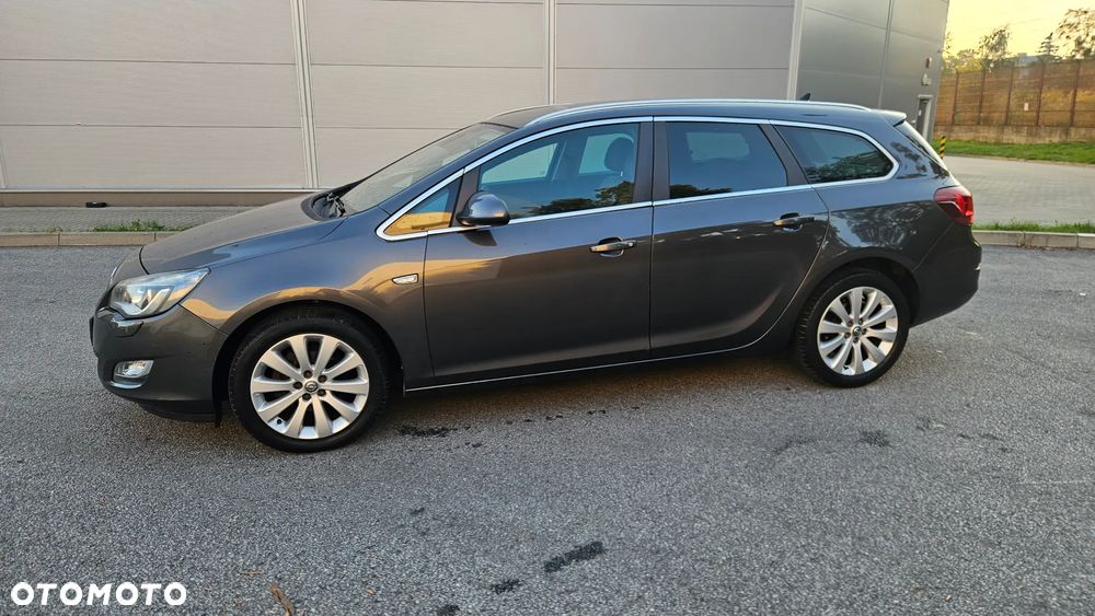 Opel Astra 1.4 Turbo Innovation - 23