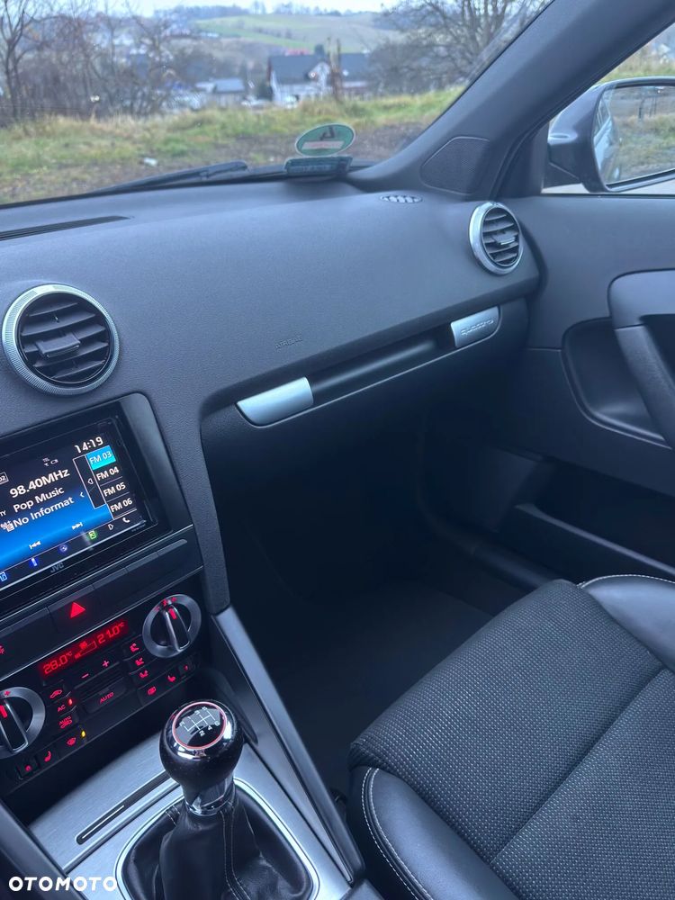 Audi A3 Sportback 2.0 TDI DPF quattro S line Sportpaket - 17