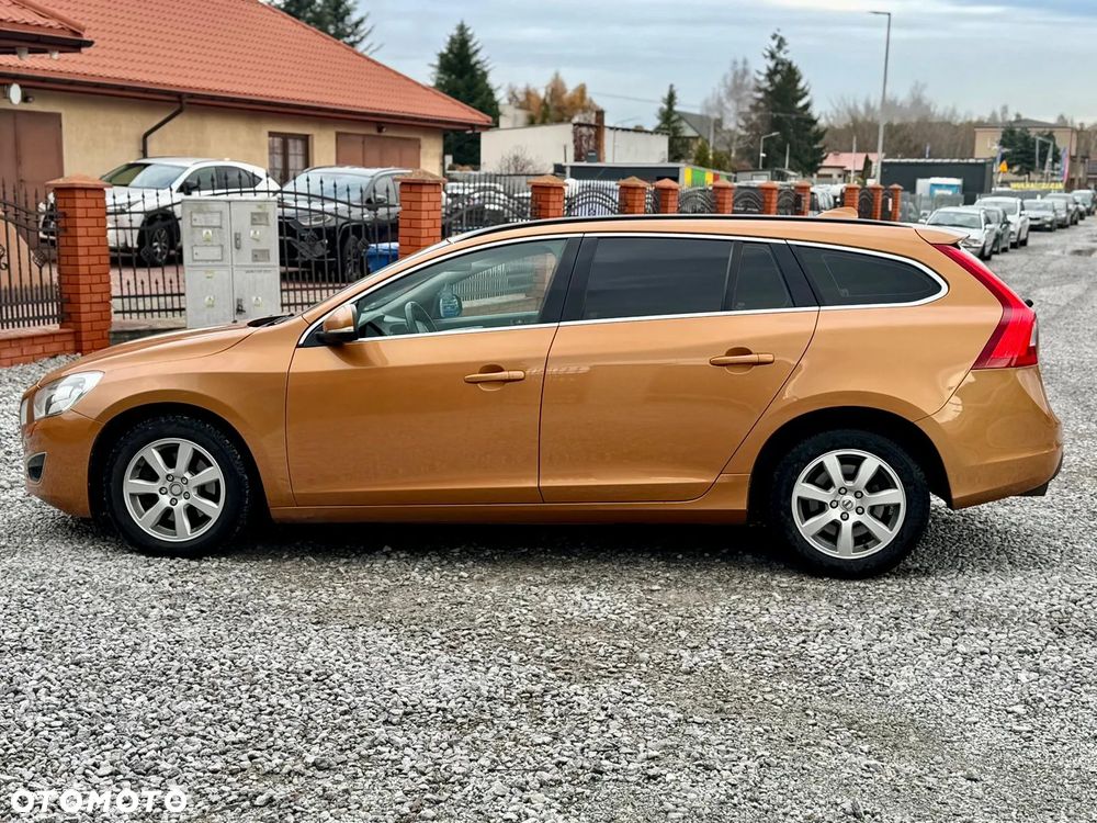 Volvo V60 D3 Geartronic Summum - 10