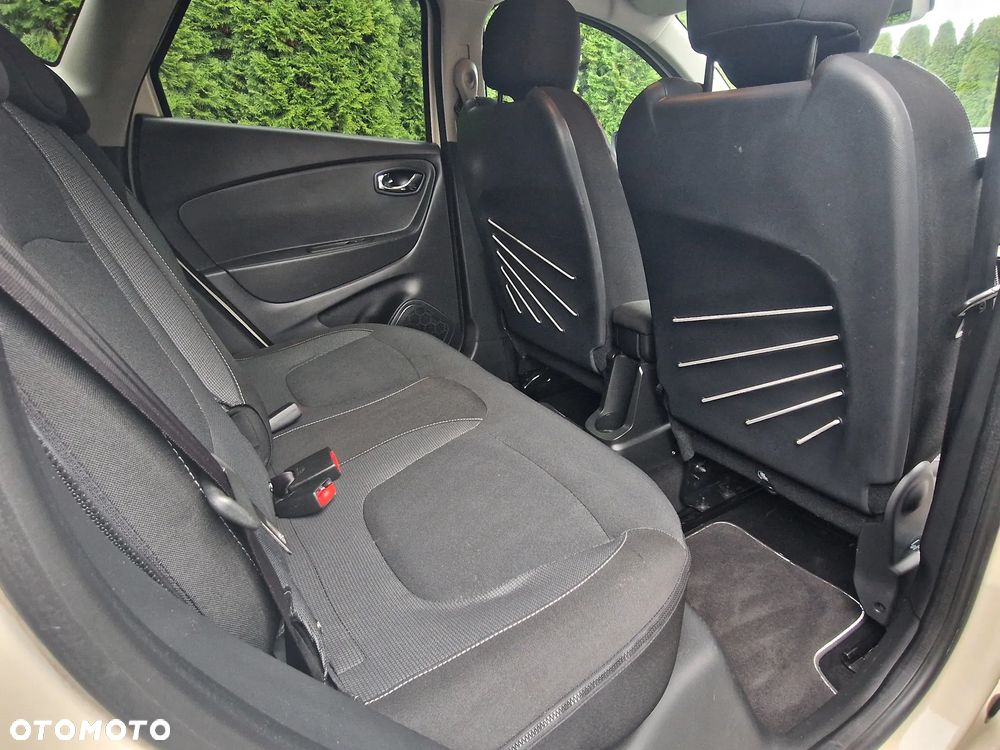 Renault Captur - 32