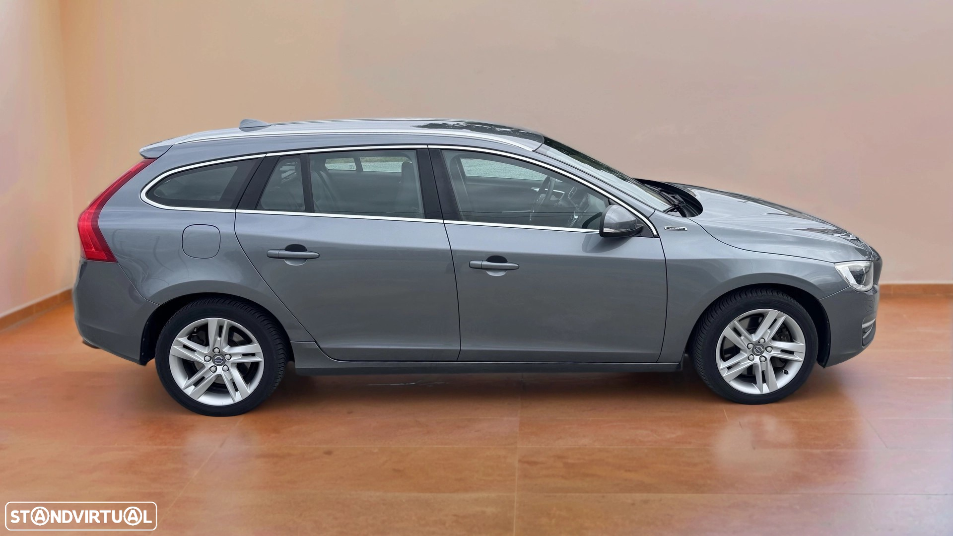 Volvo V60 D6 Twin Engine Geartronic Summum - 5