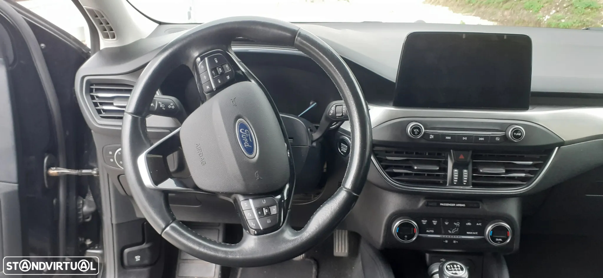 Ford Focus 1.5 TDCi EcoBlue ST-Line - 5
