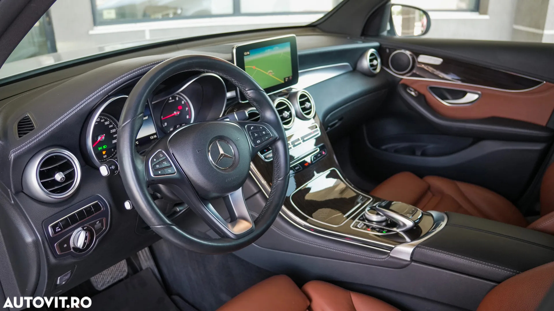 Mercedes-Benz GLC - 18