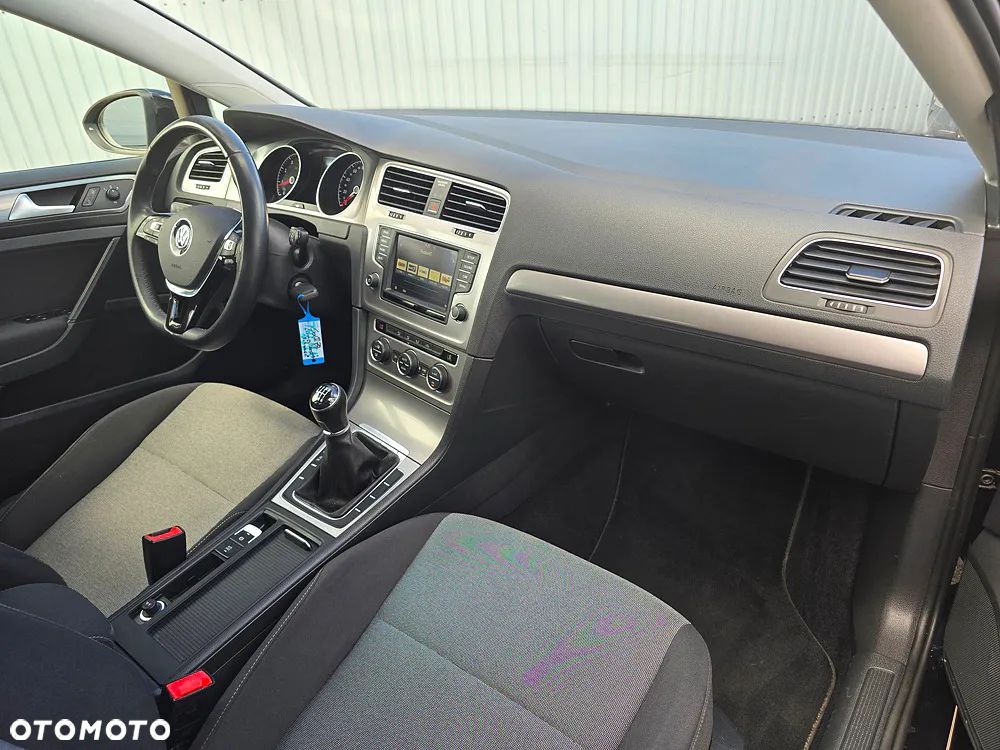 Volkswagen Golf 1.2 TSI BlueMotion Technology Comfortline - 26