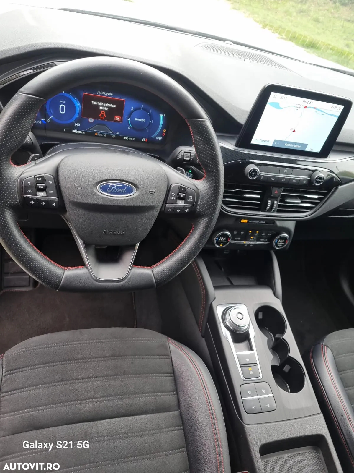 Ford Kuga 2.0 EcoBlue 4x4 Aut. ST-LINE X - 6