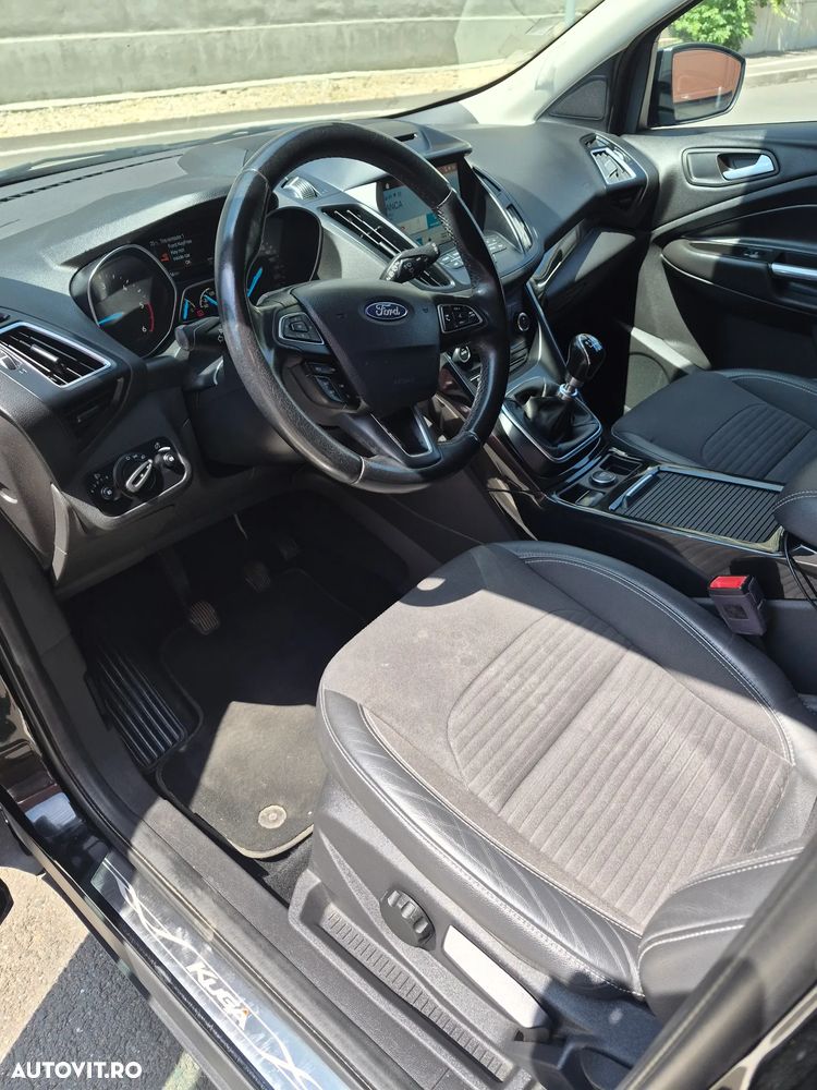 Ford Kuga 1.5 TDCi 2WD Titanium - 7