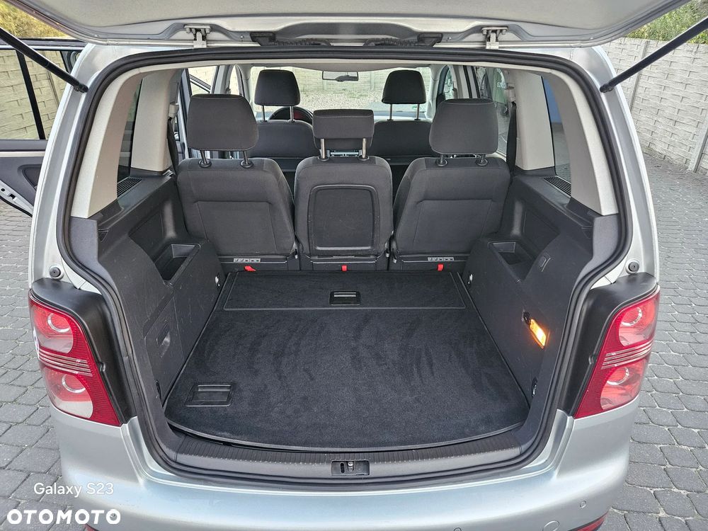 Volkswagen Touran 1.9 TDI DPF United - 19